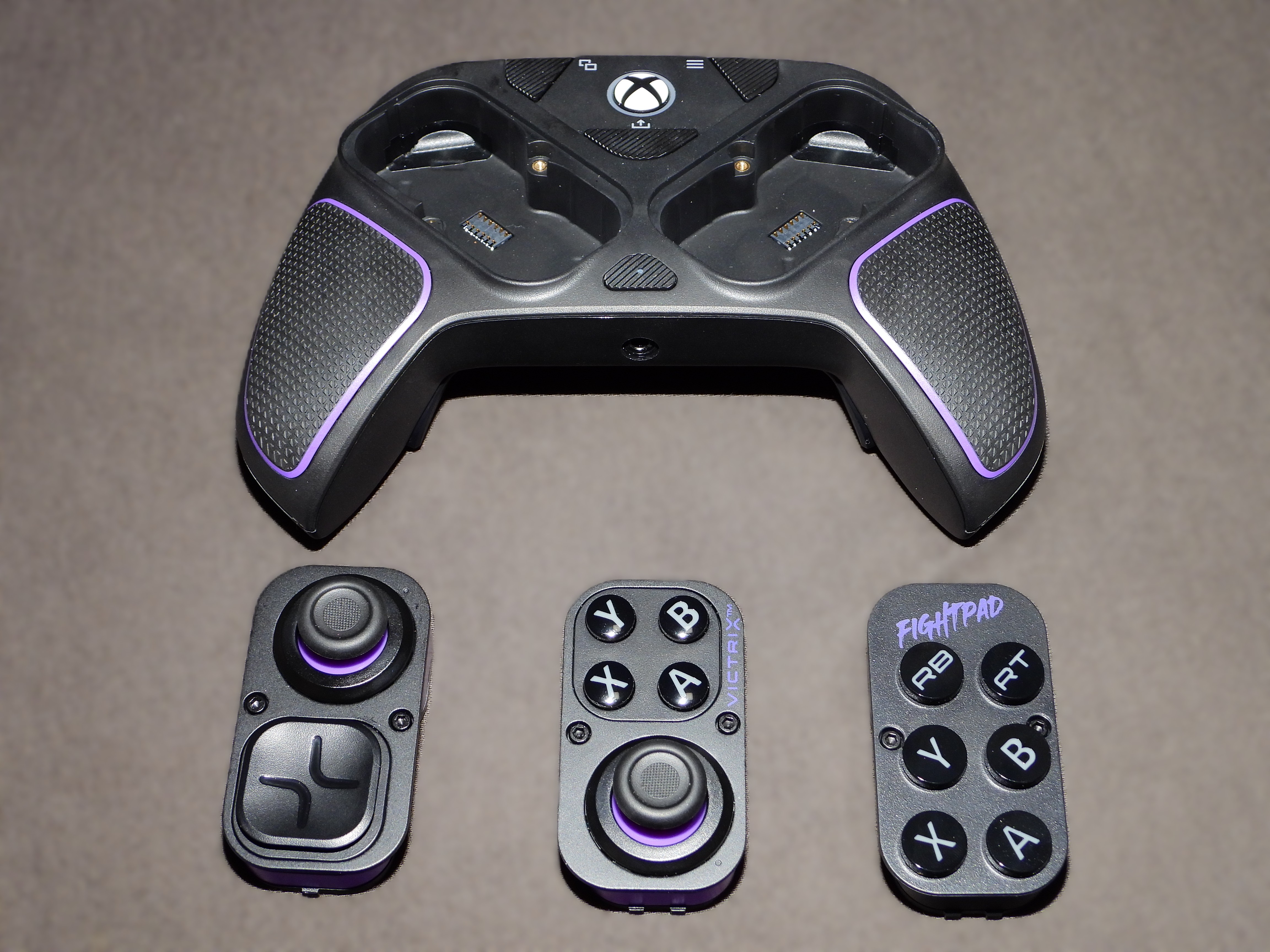 ゲームコントローラー